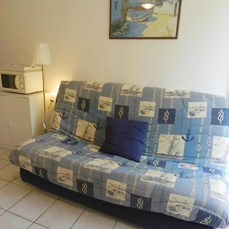 شقة Studio Bormes-les-mimosas, 1 Piece, 2 Personnes - Fr-1-713-141