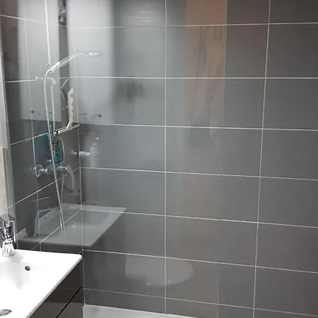 Studio Bormes-les-mimosas, 1 Piece, 2 Personnes - Fr-1-713-141